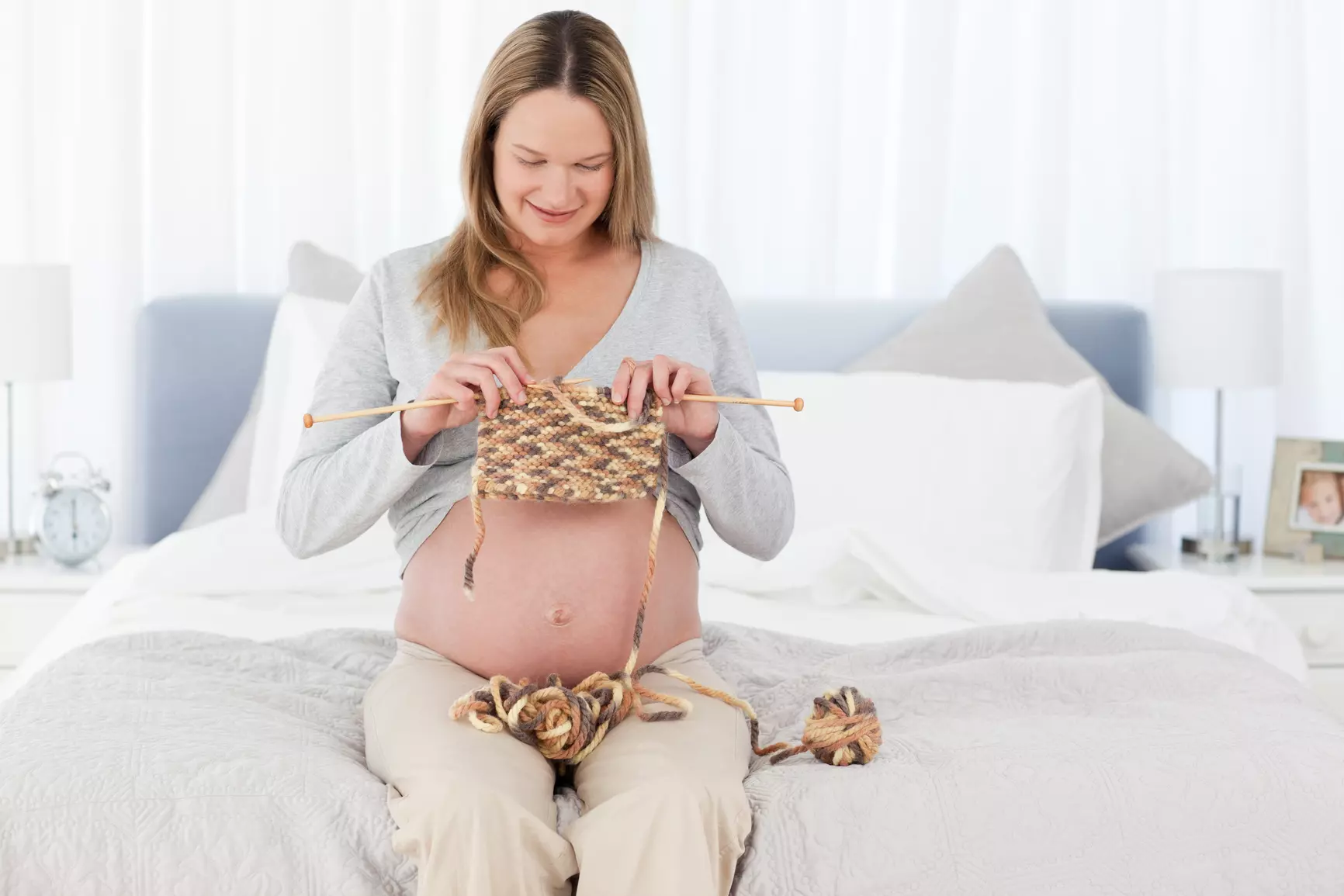Декрет после беременности. Беременные женщины. Фото беременной женщины. Хобби для беременных. Рукоделие для беременных.