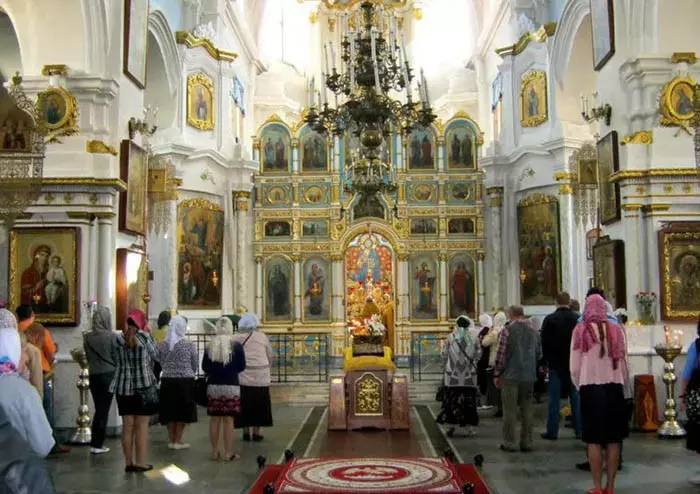 Православная церковь Святого Духа в Краснодаре. Расписание богослужений