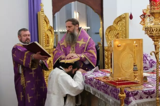 Как стать православным священником