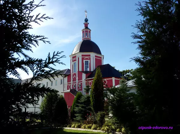 Свято-Пафнутьев Белозерский монастырь в Боровске, церковь Митрофана