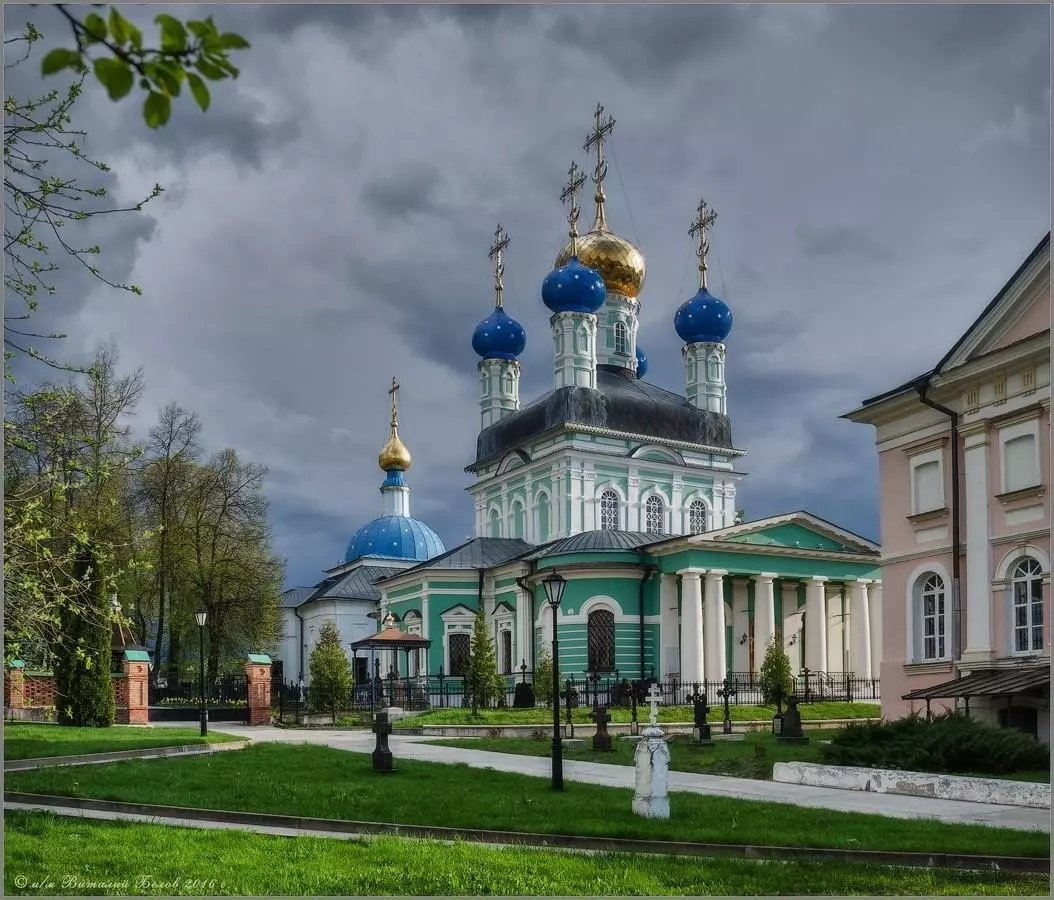 10 святых мест в России, где происходят настоящие чудеса для исцеления души и тела