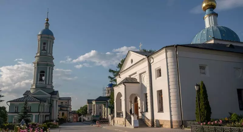 Оптина Эрмитаж Казанская церковь