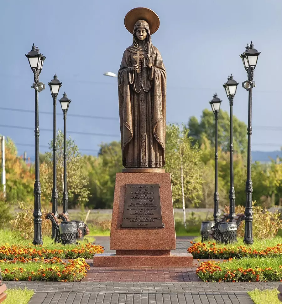 Скульптурная композиция Святой Варвары в Новокузнецке