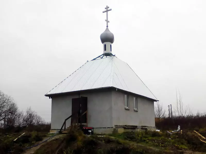 Часовня на месте строящегося Благовещенского храма Русской православной церкви в Калининграде