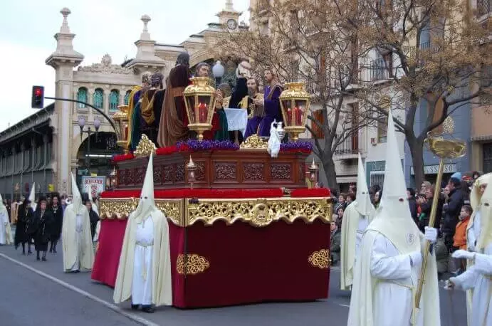 Как празднуют Пасху в Испании