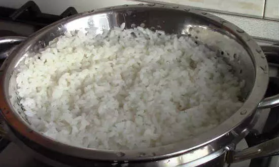 готовить рис