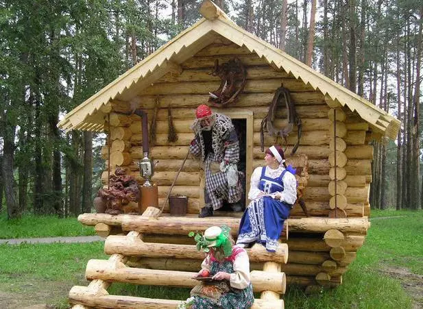 Домик Бабы Яги в Кукобое.